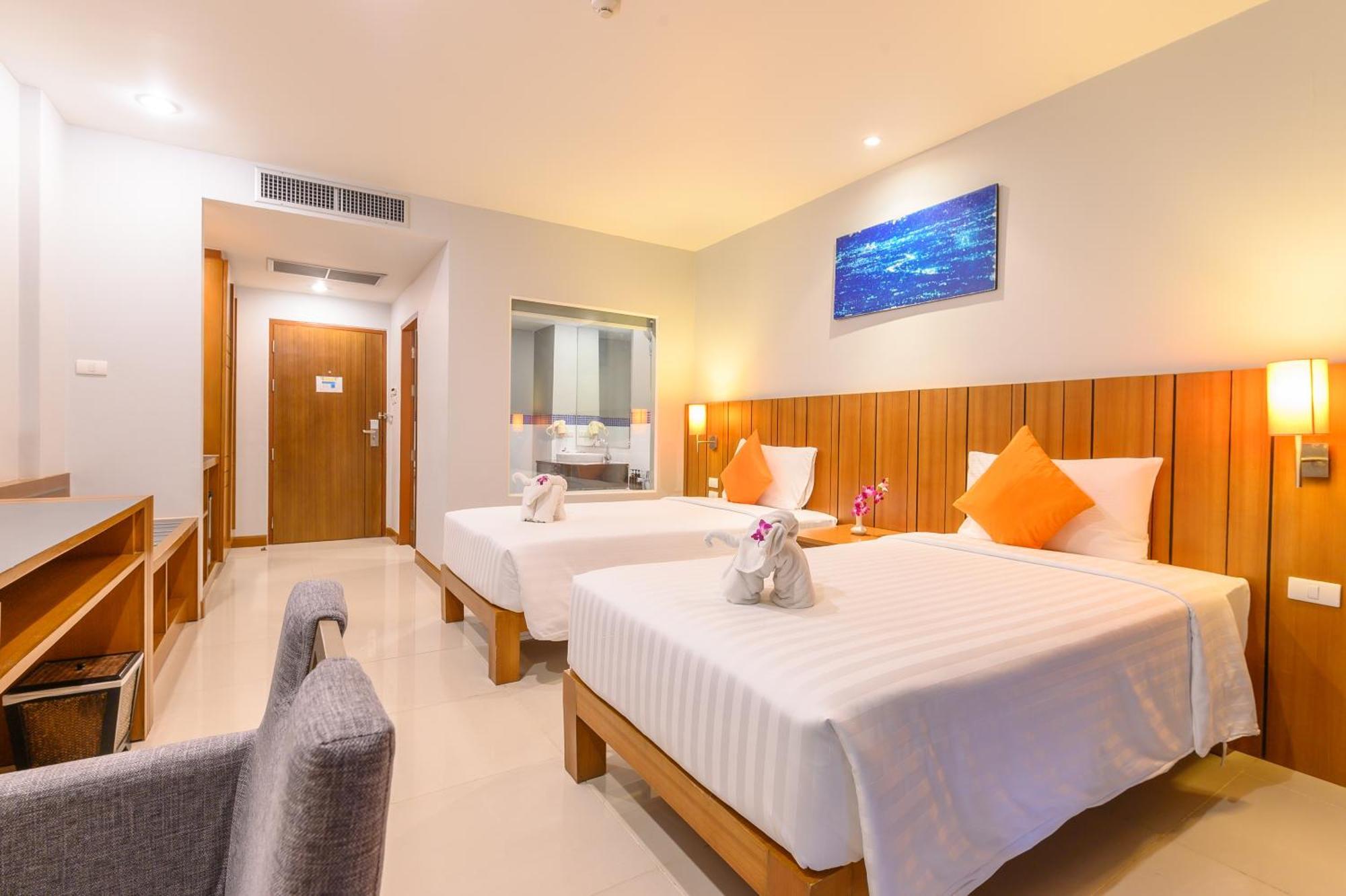 Andakira Hotel - Sha Extra Plus Patong Exterior foto